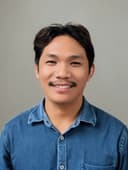 រួម វីរៈ